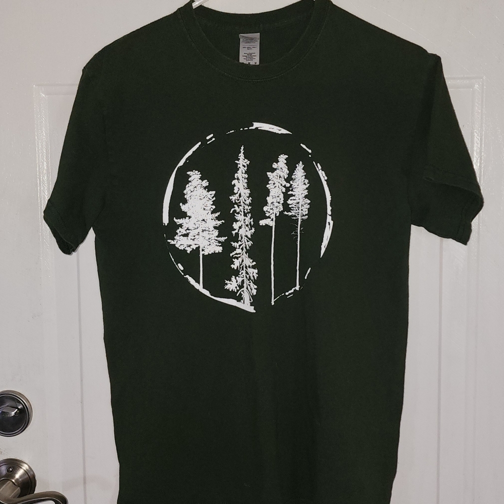 TREES🌲🌱❤️ t-shirt